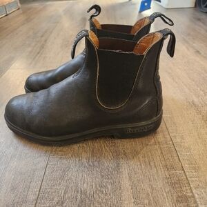 Blundstone Chealsea Boots